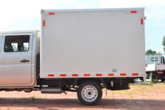 长安跨越 新豹T5 1.6L 122马力 汽油 2.585米双排厢式小卡(国六)(SC5031XXYNAS6B5)