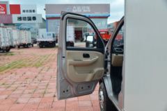 长安跨越王X3 1.6L 汽油 122马力 3.285米单排厢式微卡(国六)(SC5034XXYNGD6B1)