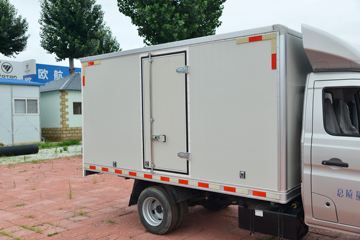 ������Խ��X3 1.6L ���� 122���� 3.285�׵�����ʽ΢��(����)(SC5034XXYNGD6B1)ͼƬ