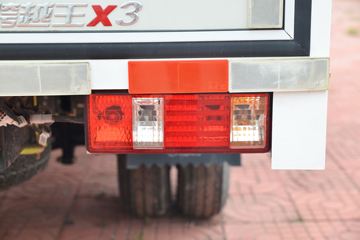 ������Խ��X3 1.6L ���� 122���� 3.285�׵�����ʽ΢��(����)(SC5034XXYNGD6B1)ͼƬ