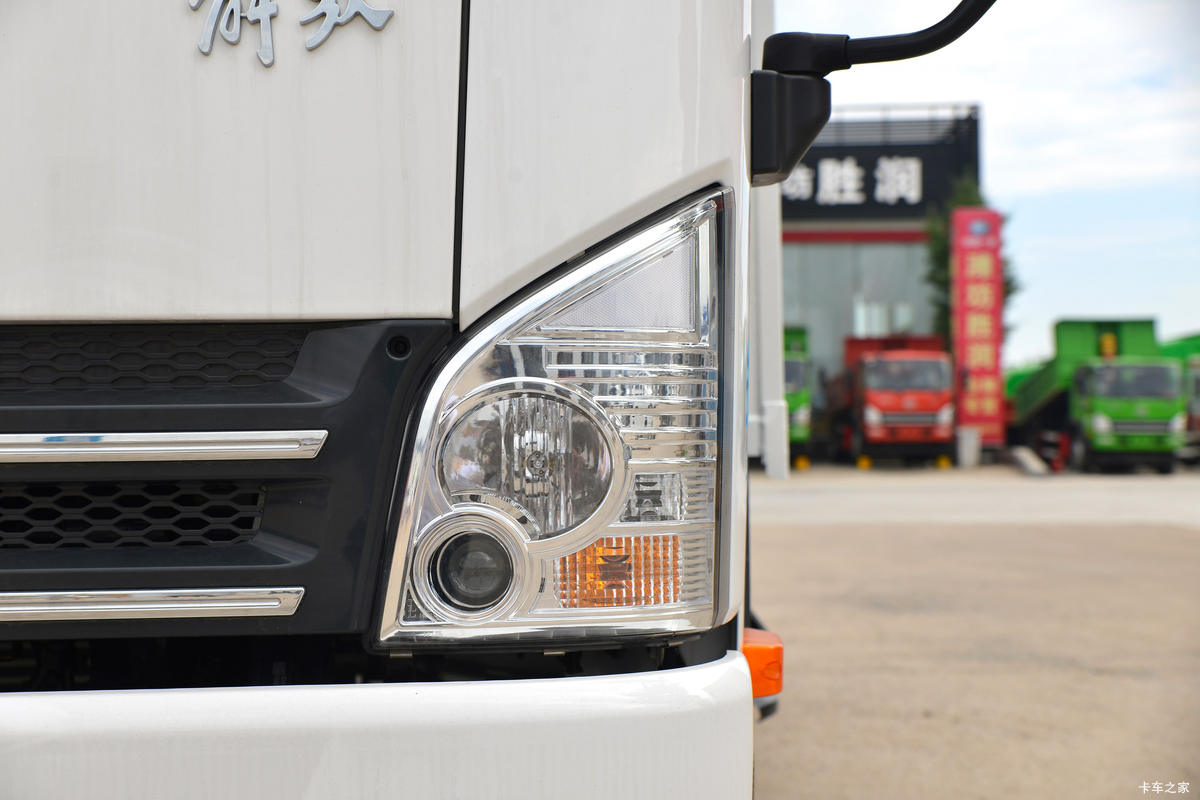 ��� ��VN 132���� 4.16�׵�����ʽ�Ῠ(CA5040XXYP40K56L2E6A84)���                                                