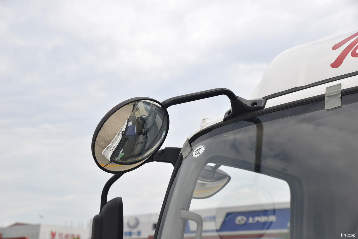 ��� ��VN 132���� 4.16�׵�����ʽ�Ῠ(CA5040XXYP40K56L2E6A84)���                                                