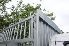 福田 祥菱V3 1.6L 122马力 2.7米双排仓栅微卡(国六)(BJ5030CCY4AV8-32)