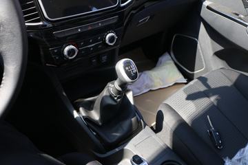 ������ʮ�� ���� 2020�� �ֶ� �캽�� 2.5T���� 150���� ���� ˫��Ƥ��ͼƬ