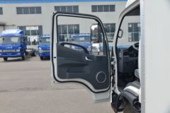 江淮 帅铃E中体 150马力 4.15米单排厢式轻卡(速比4.33)