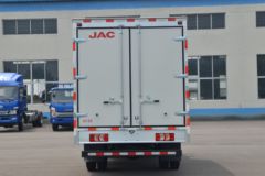 江淮 帅铃E中体 150马力 4.15米单排厢式轻卡(速比4.33)