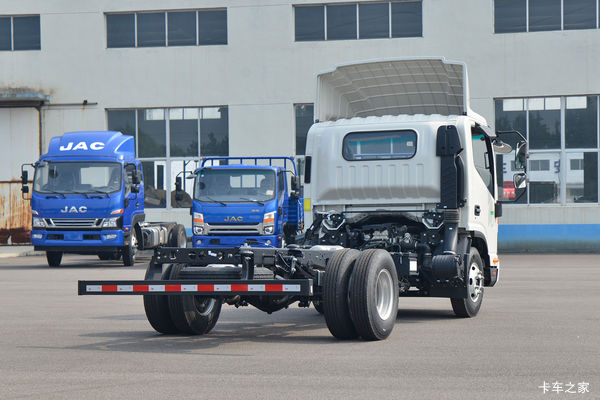 缤纷十月 惠动全城 购车正当时 海口市骏铃A8载货车火热促销中