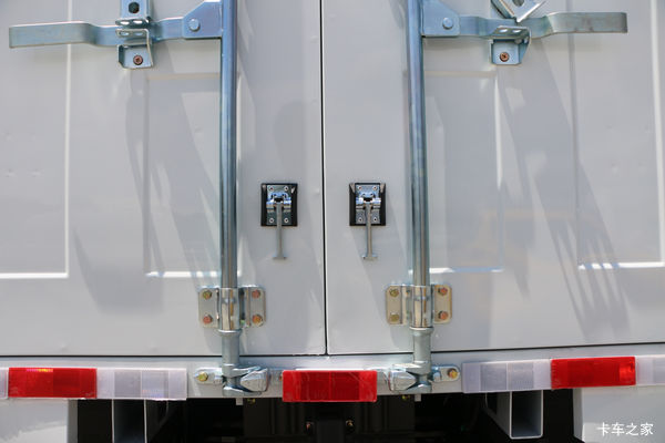 购五十铃翼放ES载货车 享高达0.2万优惠