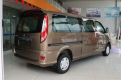 福田商务车 风景G5 2021款 商运版 136马力 2.0L汽油 9座轻客(国六)