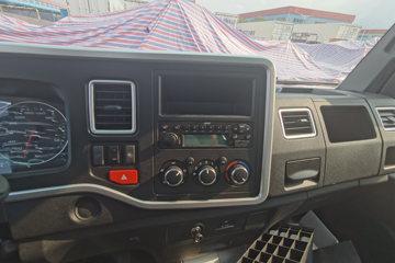 ���� ����G3 132���� 4X2 3.2����ж��(HFC3041P23K1B3DS)ͼƬ