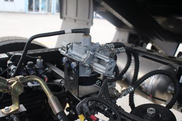 ���� ����G3 132���� 4X2 3.2����ж��(HFC3041P23K1B3DS)ͼƬ