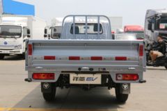 福田 祥菱M1 豪华型 2.8T 3.05米单排纯电动栏板微卡44.9kWh