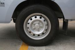 福田 祥菱M1 豪华型 2.8T 3.05米单排纯电动栏板微卡44.9kWh