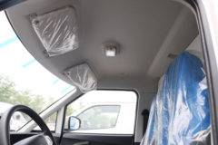 智蓝汽车 智蓝精灵E7 5.395米纯电动封闭货车46.36kWh