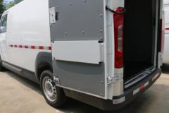 智蓝汽车 智蓝精灵E7 5.395米纯电动封闭货车46.36kWh