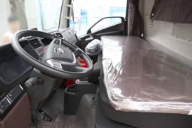 领途&nbsp;冷藏车驾驶室图片