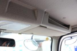 领途&nbsp;冷藏车驾驶室图片