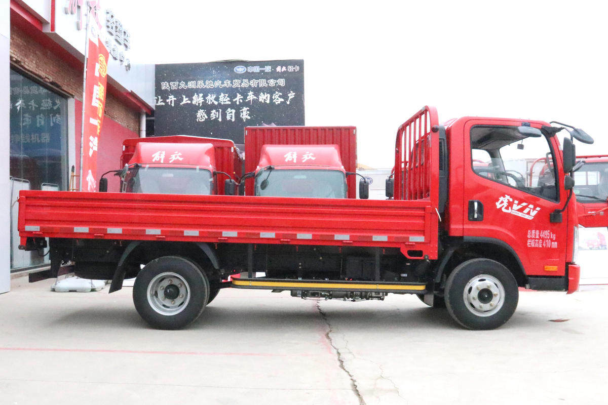 解放虎VN 130马力 4.2米栏板车型国六合规轻卡 城配短途实用利器