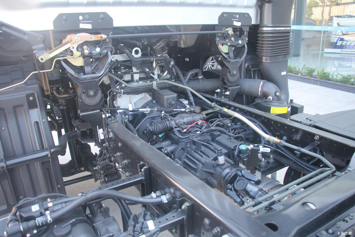  ŷARϵ 200 4X2 6.8ػ()(BJ1188VKPFK-AD1)                                                