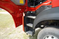 东风商用车 天龙KL重卡 居家版 复合型 465马力 8X4 9.6米栏板载货车(国六)(速比3.64)(高顶)