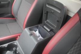 金刚S1&nbsp;自卸车驾驶室                                               图片