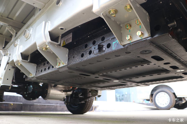 新车到店 广州市五菱电卡电动轻卡仅需9.8万元