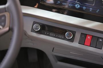 �������ó� �����콢GX 560���� 6X4 AMT�Զ���ǣ����(����)(Һ��)ͼƬ