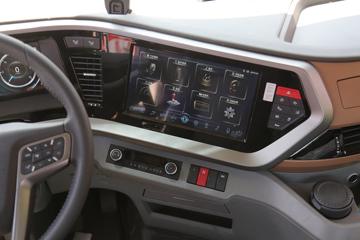 �������ó� �����콢GX 560���� 6X4 AMT�Զ���ǣ����(����)(Һ��)ͼƬ