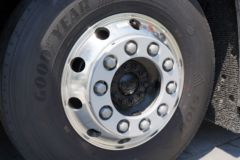 青岛解放 鹰途 商务舱 620马力 6X4 AMT自动档牵引车(国六)(带液缓)(CA4257P35K18T1E6A80)