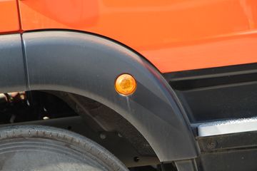 �й����� �ǵ¿�SITRAK G5 220���� 4X2 6.8�������ػ���(����)ͼƬ