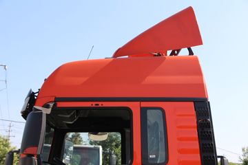 �й����� �ǵ¿�SITRAK G5 220���� 4X2 6.8�������ػ���(����)ͼƬ