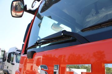 �й����� �ǵ¿�SITRAK G5 220���� 4X2 6.8�������ػ���(����)ͼƬ