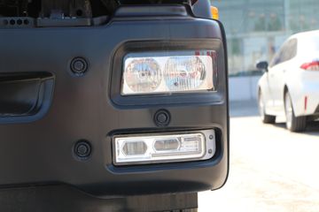 �й����� �ǵ¿�SITRAK G5 220���� 4X2 6.8�������ػ���(����)ͼƬ