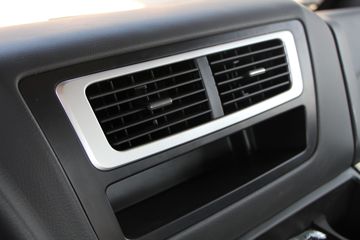 �й����� �ǵ¿�SITRAK G5 220���� 4X2 6.8�������ػ���(����)ͼƬ