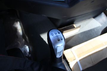 �й����� �ǵ¿�SITRAK G5 220���� 4X2 6.8�������ػ���(����)ͼƬ