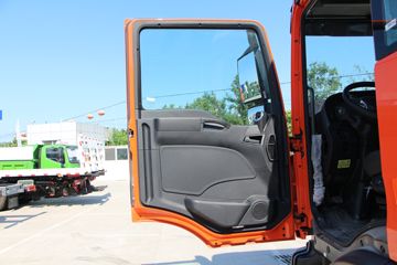й ǵ¿SITRAK G5 220 4X2 6.8ػ() ͼƬ