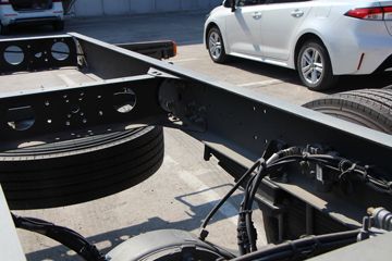 �й����� �ǵ¿�SITRAK G5 220���� 4X2 6.8�������ػ���(����)ͼƬ