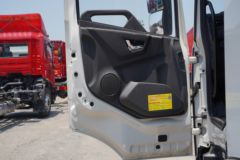 东风商用车 天锦KR 210马力 4X2 6.8米厢式载货车 东风商用车 天锦KR 210马力 4X2 6.8米厢式载货车