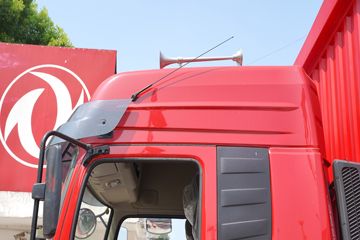 东风新疆 畅行D3V 260马力 6X2 7.8米翼开启厢式载货车(平顶)(DFV5253XYKGP6D1)外观图片