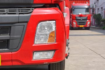 东风新疆 畅行D3V 260马力 6X2 7.8米翼开启厢式载货车(平顶)(DFV5253XYKGP6D1)外观图片