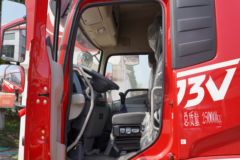 东风新疆 畅行D3V 260马力 6X2 7.8米翼开启厢式载货车(法士特8挡)(DFV5253XYKGP6D1)