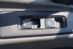 东风新疆 畅行D3V 260马力 6X2 7.8米翼开启厢式载货车(法士特8挡)(DFV5253XYKGP6D1)