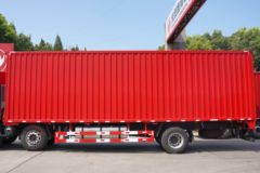 东风新疆 畅行D3V 260马力 6X2 7.8米翼开启厢式载货车(法士特8挡)(DFV5253XYKGP6D1)