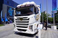 青岛解放 鹰途 头等舱 560马力 6X4 AMT自动挡牵引车(国六)(CA4259P35K2T1E6A80)
