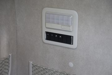 �ൺ��� ӥ; ͷ�Ȳ� 560���� 6X4 AMT�Զ���ǣ����(����)(CA4259P35K2T1E6A80)ͼƬ