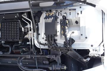 �ൺ��� ӥ; ͷ�Ȳ� 560���� 6X4 AMT�Զ���ǣ����(����)(CA4259P35K2T1E6A80)ͼƬ