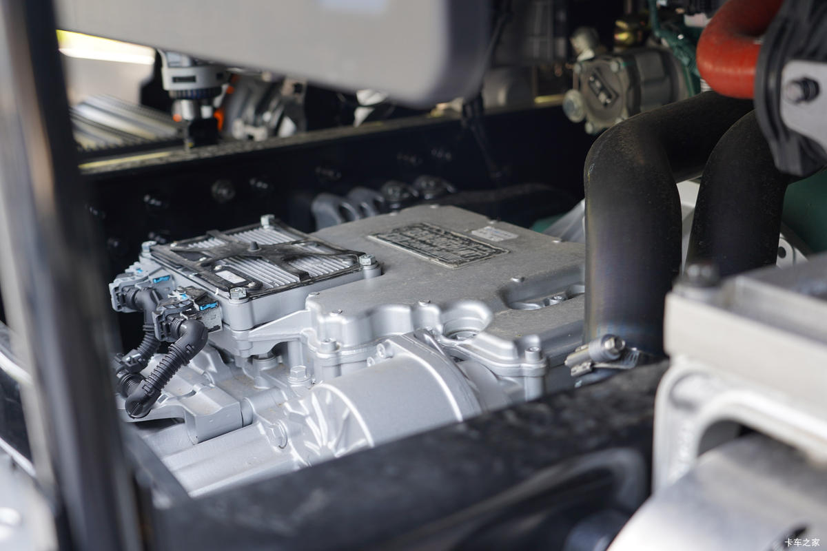 ��Ϊ�߶�ǣ���г����&nbsp;ӥ;Ϊ�����캽