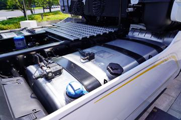 �ൺ��� ӥ; ͷ�Ȳ� 560���� 6X4 AMT�Զ���ǣ����(����)(CA4259P35K2T1E6A80)ͼƬ