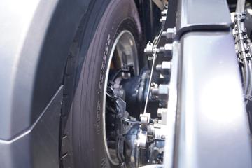 �ൺ��� ӥ; ͷ�Ȳ� 560���� 6X4 AMT�Զ���ǣ����(����)(CA4259P35K2T1E6A80)ͼƬ