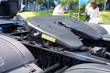 �ൺ��� ӥ; ͷ�Ȳ� 560���� 6X4 AMT�Զ���ǣ����(����)(CA4259P35K2T1E6A80)ͼƬ